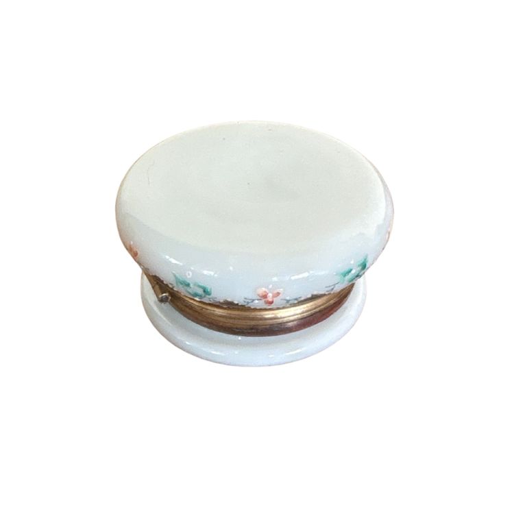 Petite boîte ronde en opaline émaillée – XIXᵉ siècle