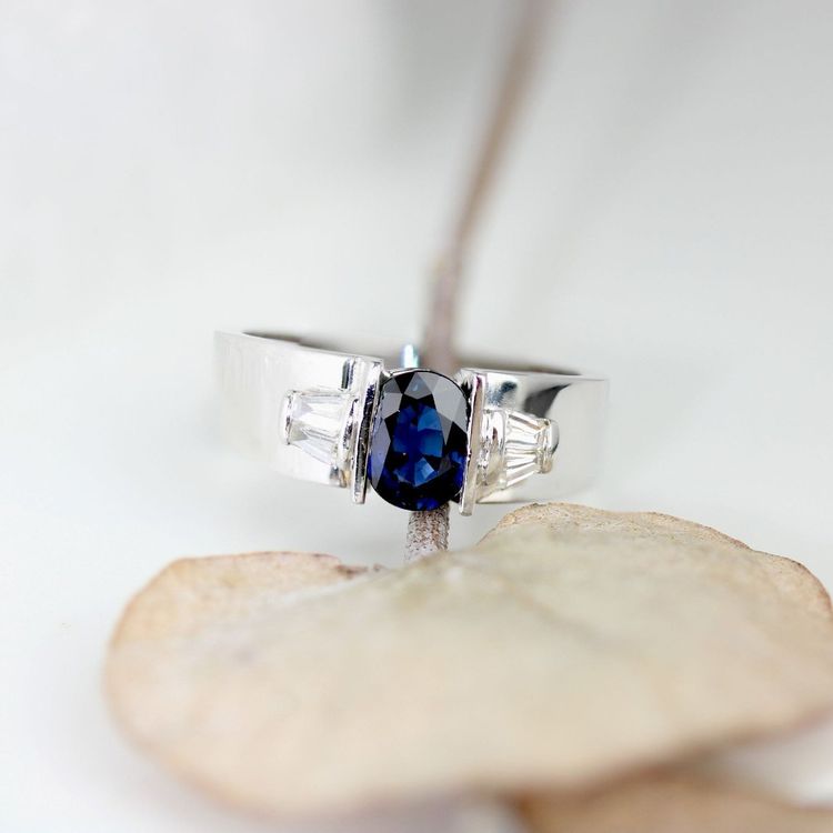 Bague Saphir Diamants Trapèze Or Blanc