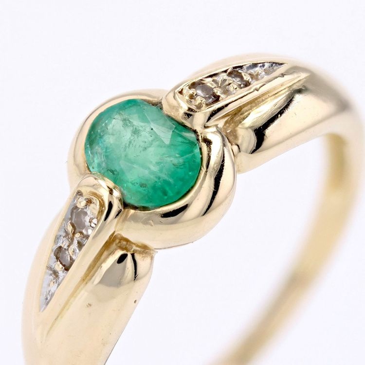 Emerald Diamond Ring Used
