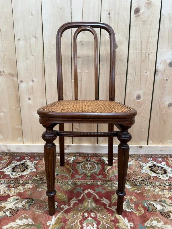 Set of 6 restored Thonet cane bistro chairs