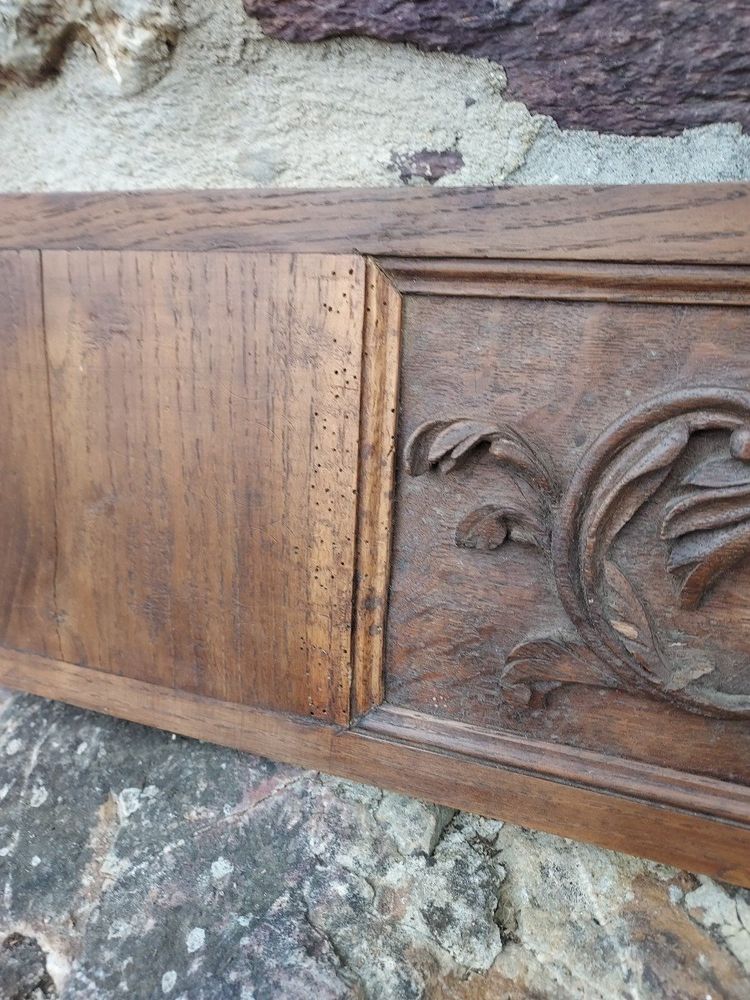 Fronton, Dessus De Porte En Bois Sculpté