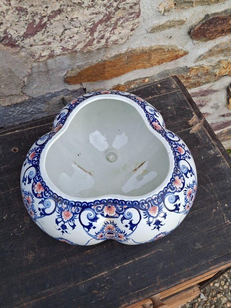 Cache-pot Trilobé En Faïence De Gien End XIX E Décor Rouen