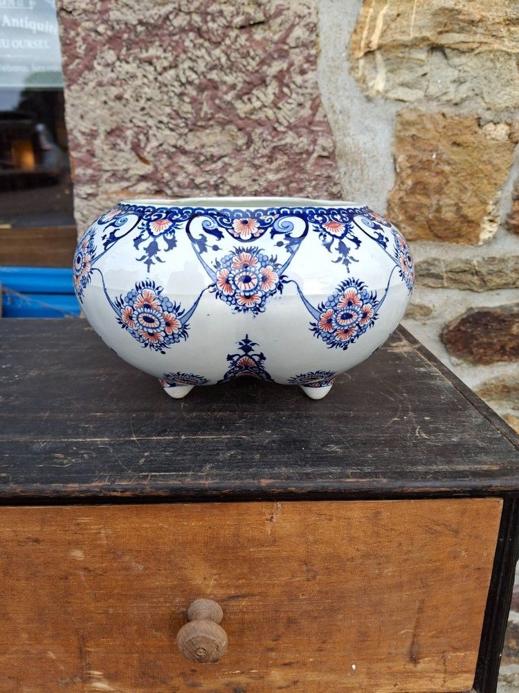 Cache-pot Trilobé En Faïence De Gien End XIX E Décor Rouen