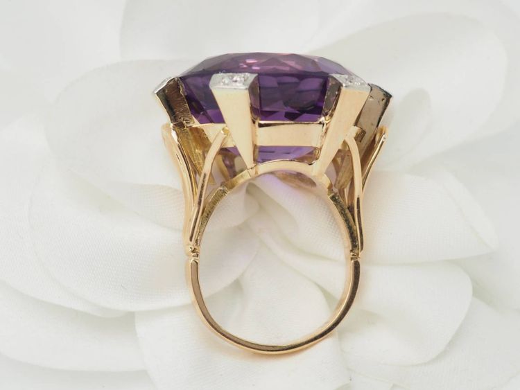 Bedeutender COCKTAIL-Ring aus Roségold, Amethyst und Diamanten