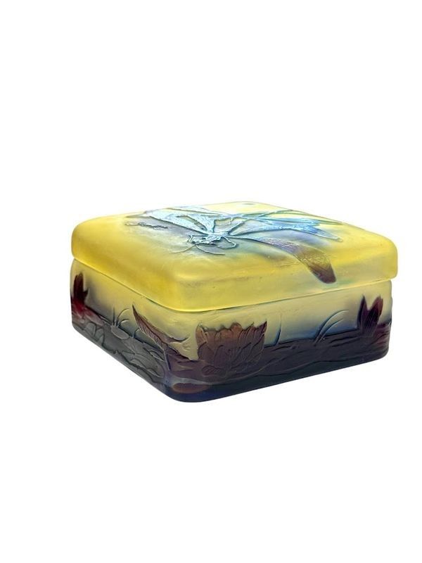 Daum Jugendstil-Bonbondose "Libelle"