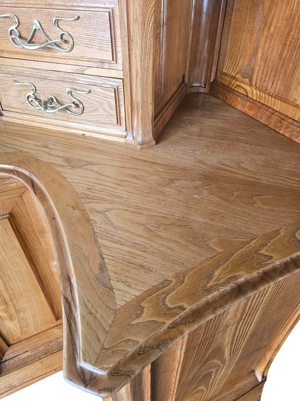 Jugendstil-Eckschrank von Plumet-Selmersheim