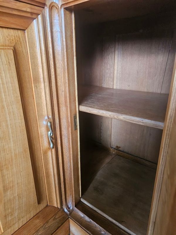 Jugendstil-Eckschrank von Plumet-Selmersheim