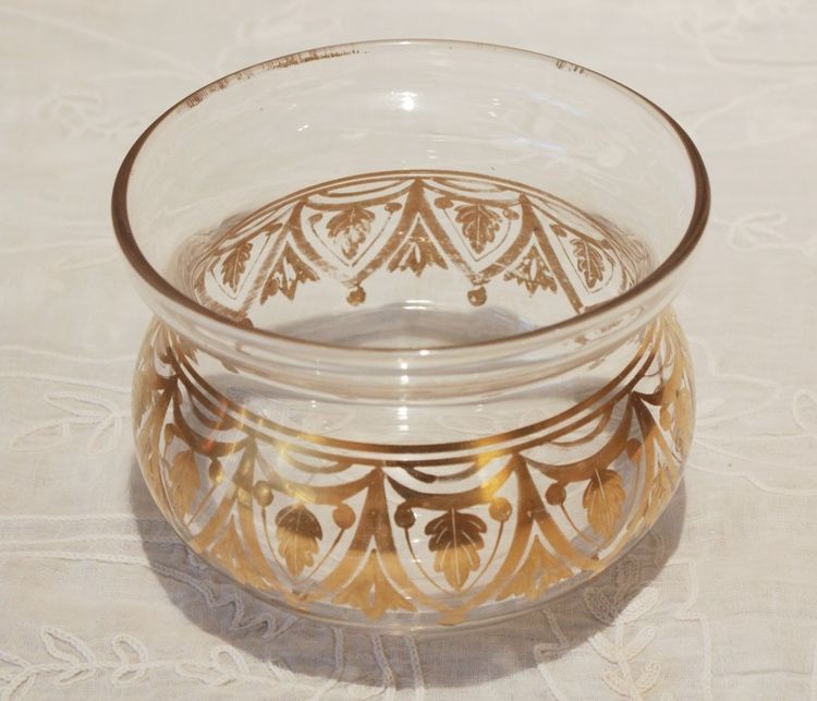 Vaso in vetro con decorazione in oro, metà XIX secolo