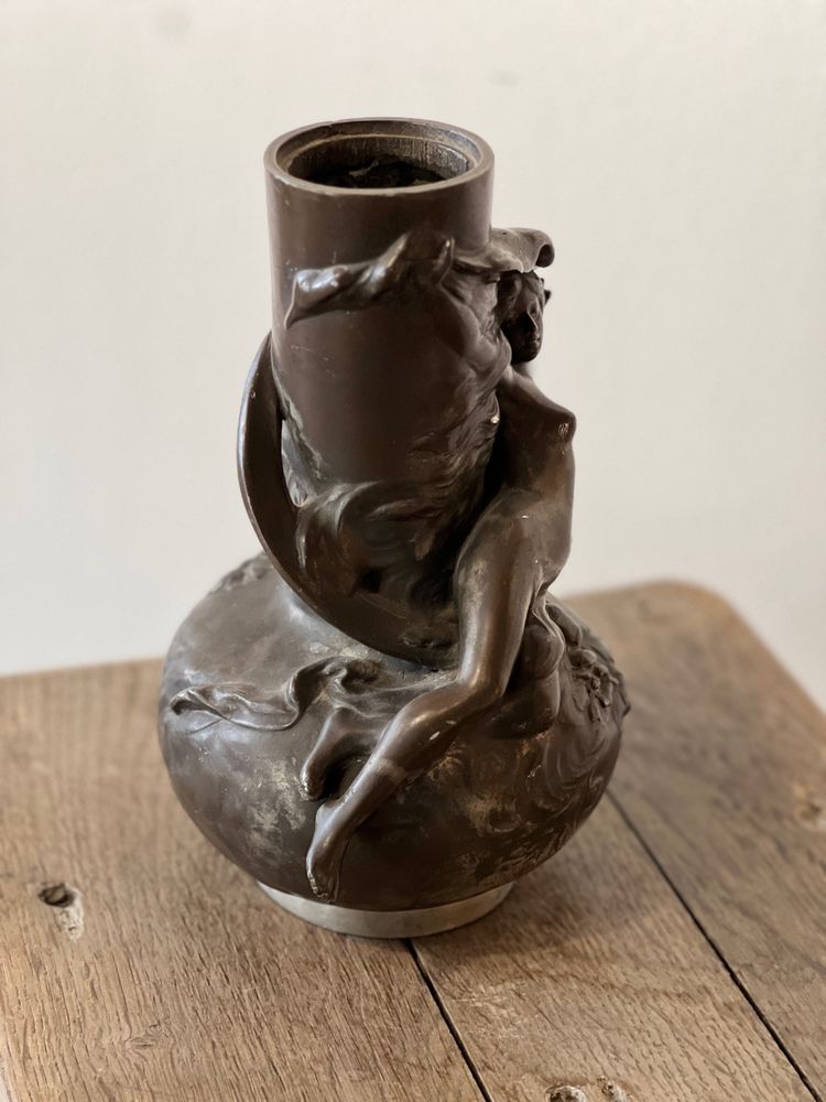 Louis Moreau, vase à décor de femme, XIXème