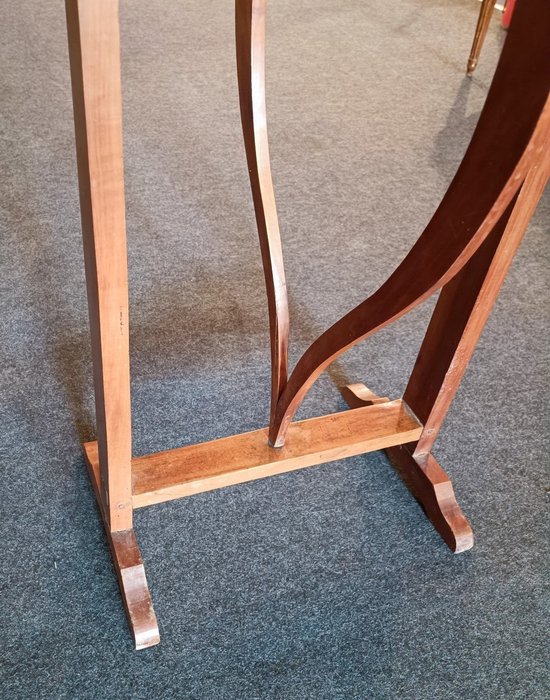 Harvest table in a cabaret - Walnut - Late 18th century