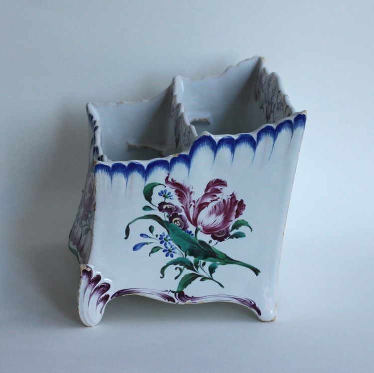 18th-century Sceaux earthenware flower box.