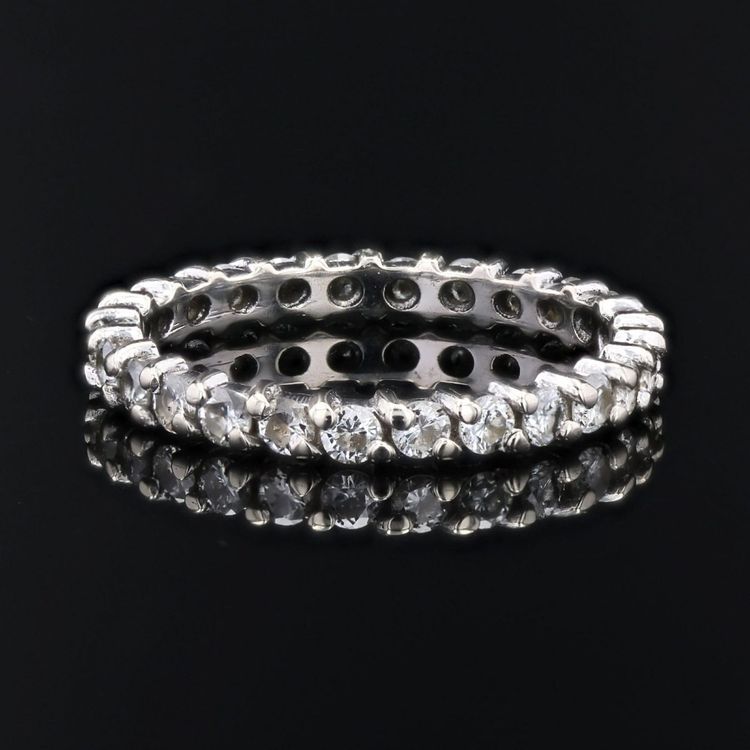 Fine alliance diamants tour complet or blanc