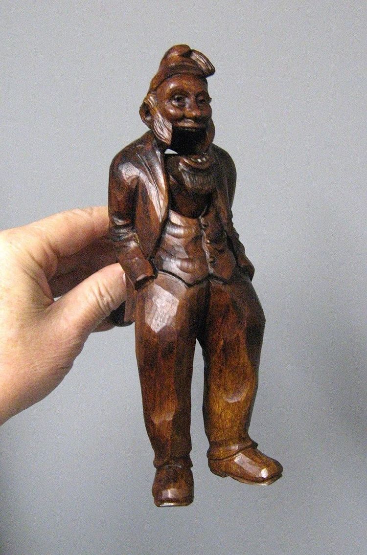 Casse Noix Noisette Sculpture Anthropomorphe Meunier.