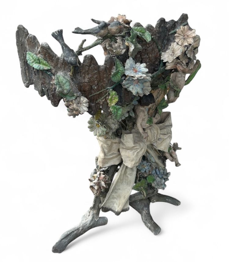Importante jardinière de jardin d’hiver en bois et stuc polychrome d’époque fin XIXéme H 121 cm