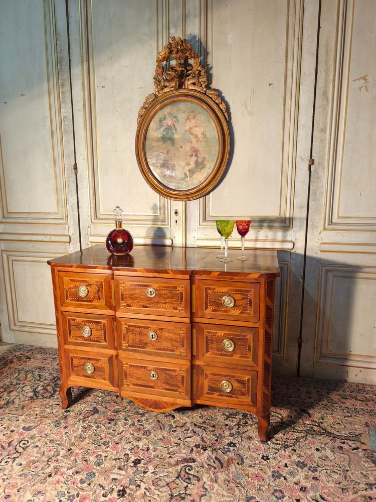 Commode d époque Louis XVI en marqueterie 19 ème 