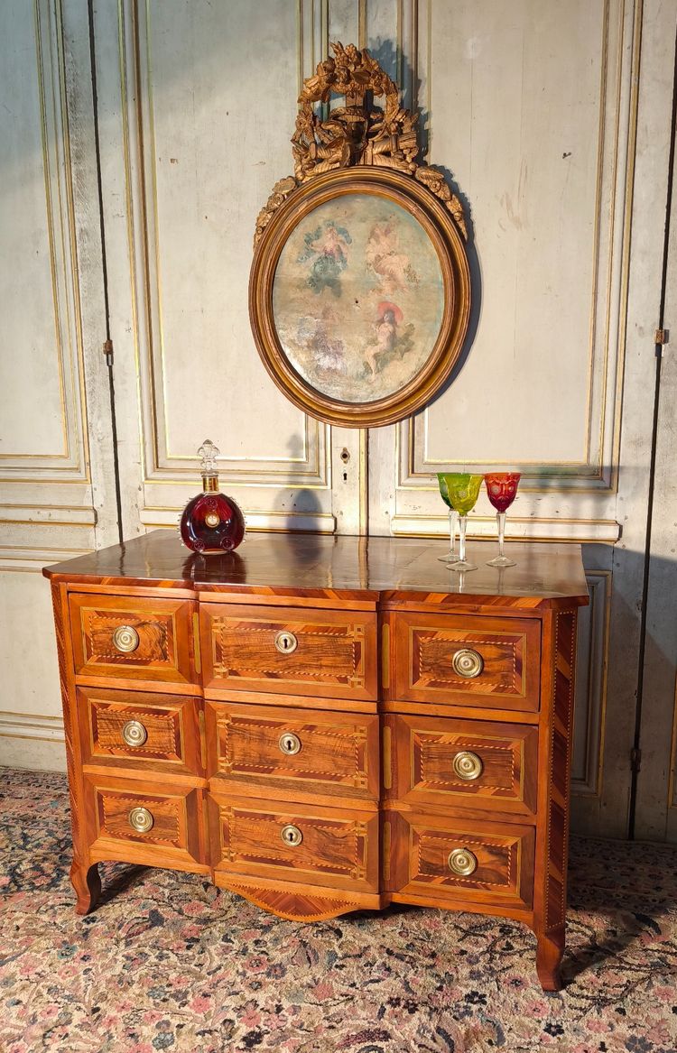Commode d époque Louis XVI en marqueterie 19 ème 