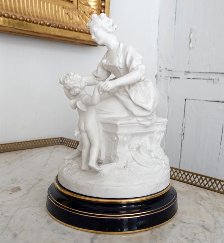 Manufacture de Sèvres : scena galante del XVIII secolo - la lezione dell'amore, biscotto firmato