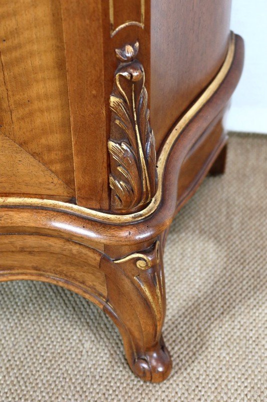 Cabinet between two in Walnut, Rocaille style - Period 1900