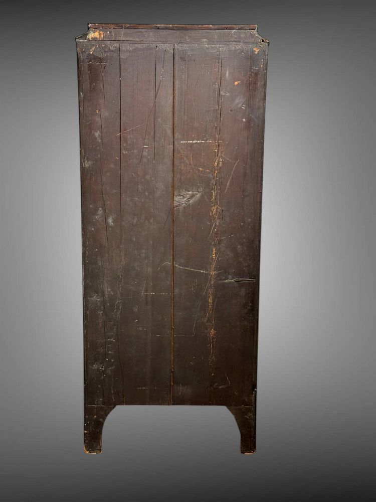 PICCOLO MOBILE VITRINARIO IN BRONZO DORATO DEL XIX SECOLO IN STILE LOUIS XV