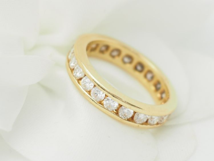 Alliance tour complet en or jaune et diamants 1,32ct