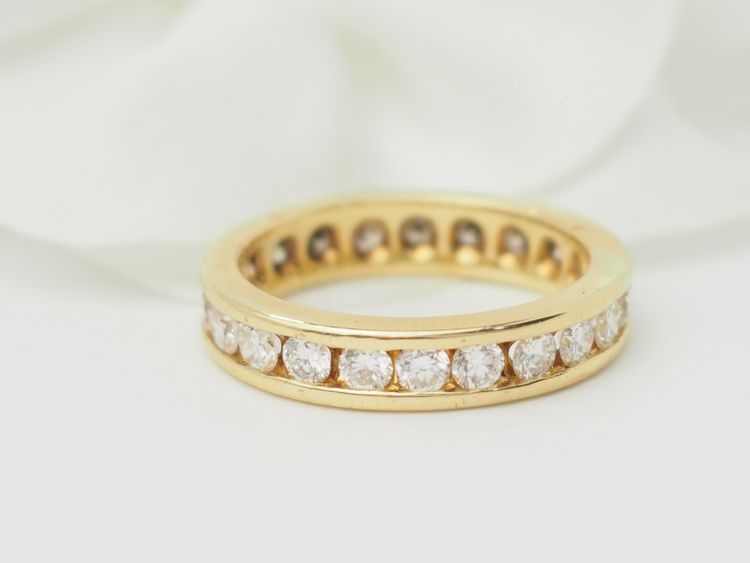 Alliance tour complet en or jaune et diamants 1,32ct
