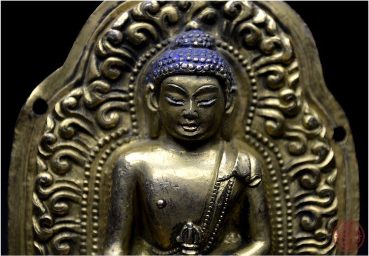 Tibet, XVIIIème siècle, Représentation du Bouddha de la Terre Pure, Bronze doré polychrome