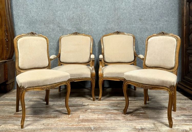 Suite of Louis XV style chairs in molded and carved wood, circa 1900