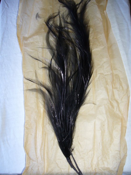 Around thirty feather ornaments from a hatter from the 1920s to 1950s