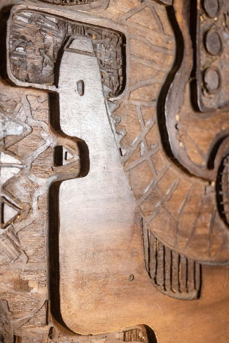 V. de Segonzac. Modernist triptych in carved wood. Contemporary. LS66703002