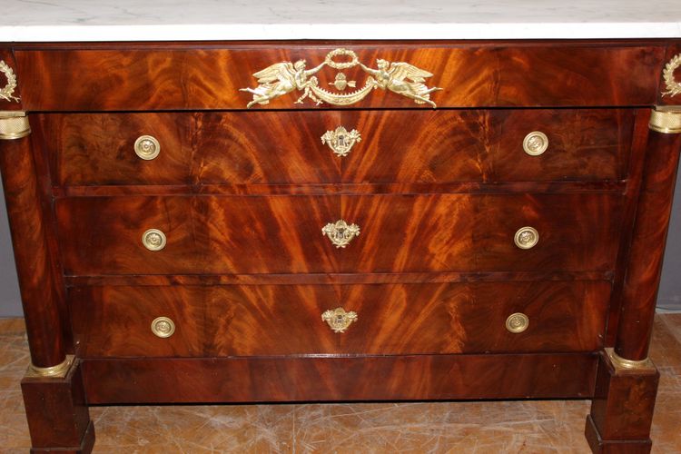 Cassettone in mogano in stile Impero, inizio XIX secolo