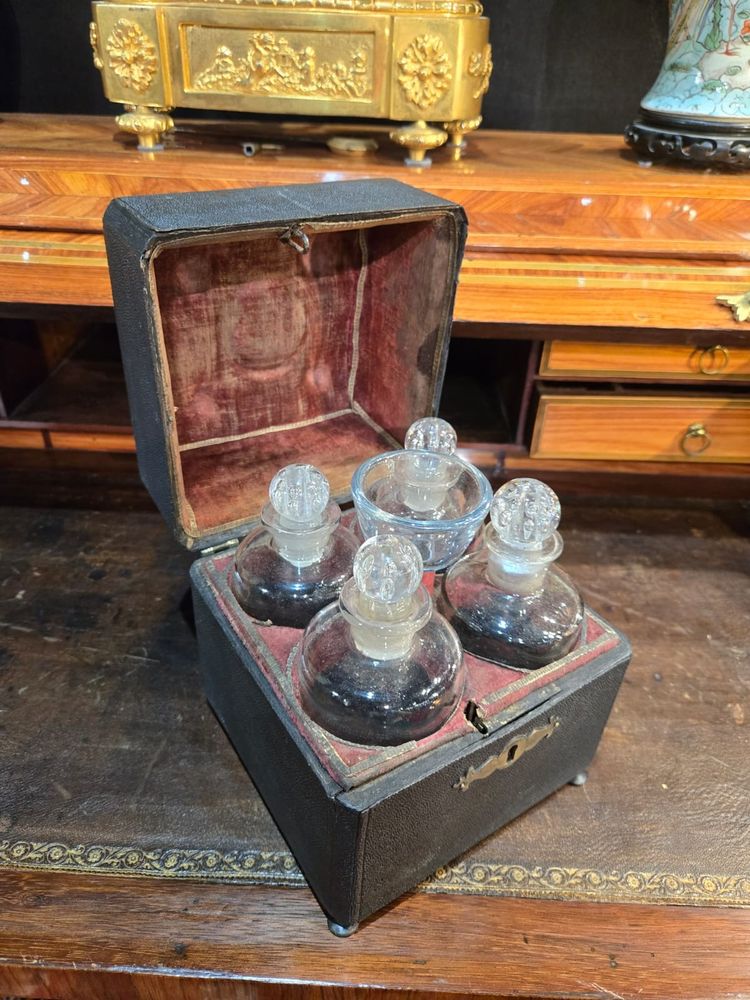 Black leather-covered portable medicine chest, circa 1760-1780.