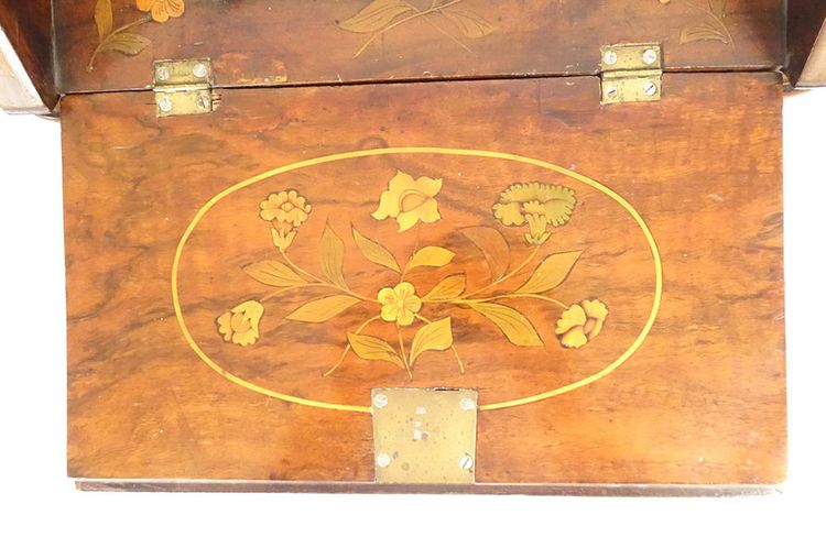 Holländisches Meistermöbel Büro scriban Intarsien Blume Anfang XIX.