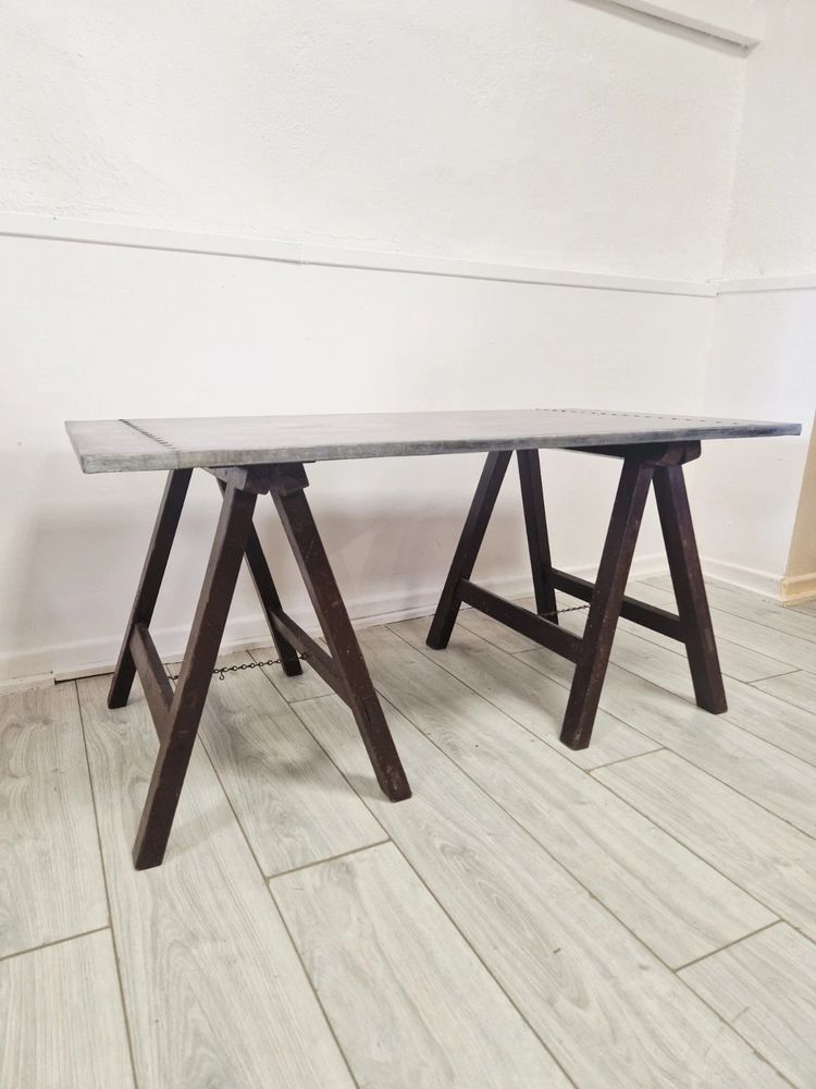 Bureau d'architecte industriel en zinc estampillé AJD