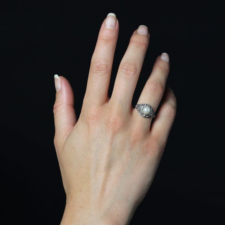 Bague dôme platine perle et diamants