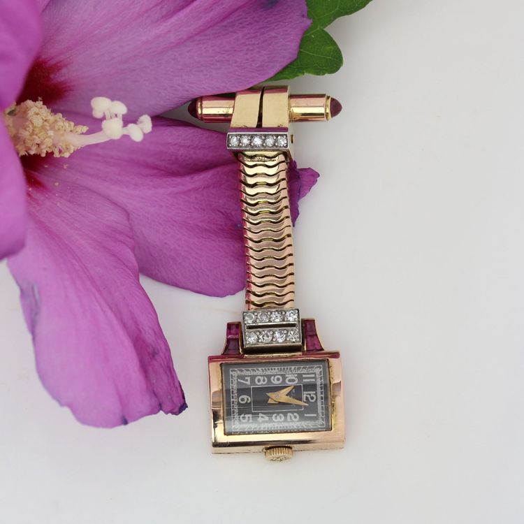 Montre tank diamants rubis calibrés