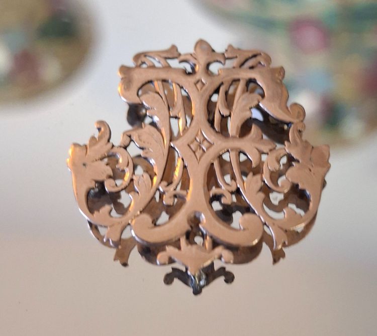 Monogramm aus Gold