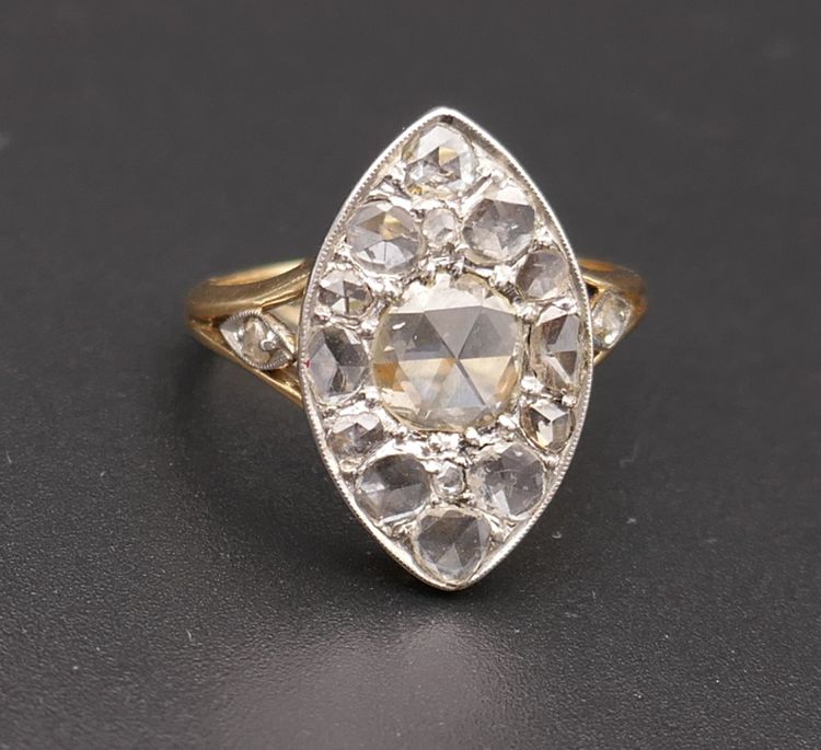 Importante Bague Marquise Diamants Taille Rose, Or Et Platine.