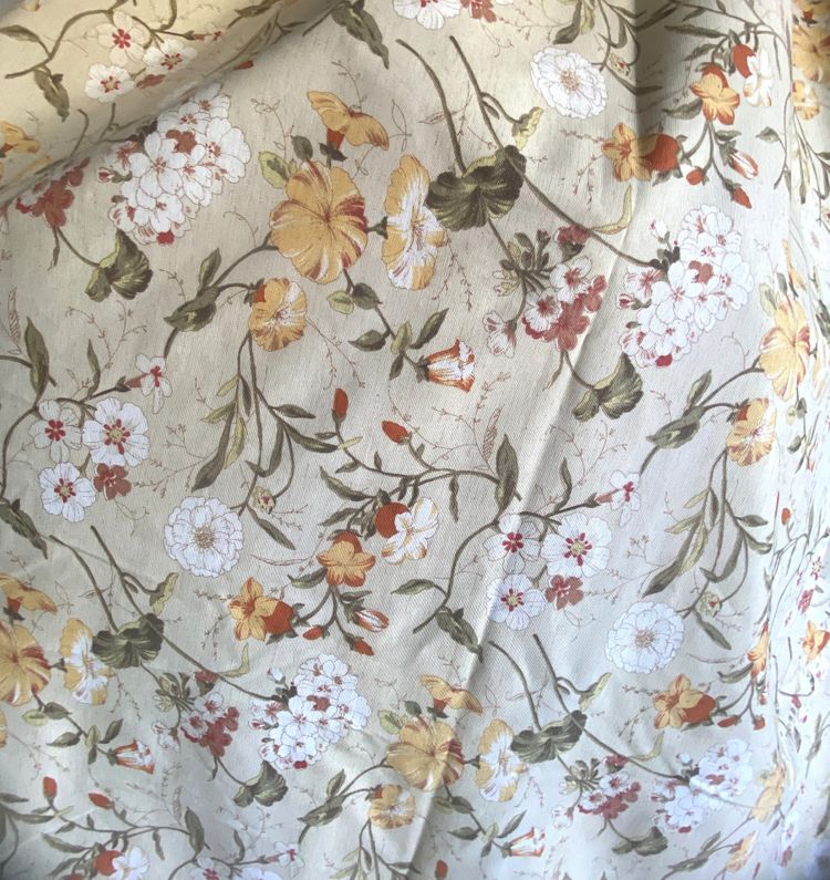Paire de rideaux en coton et lin à motif floral – XXᵉ siècle