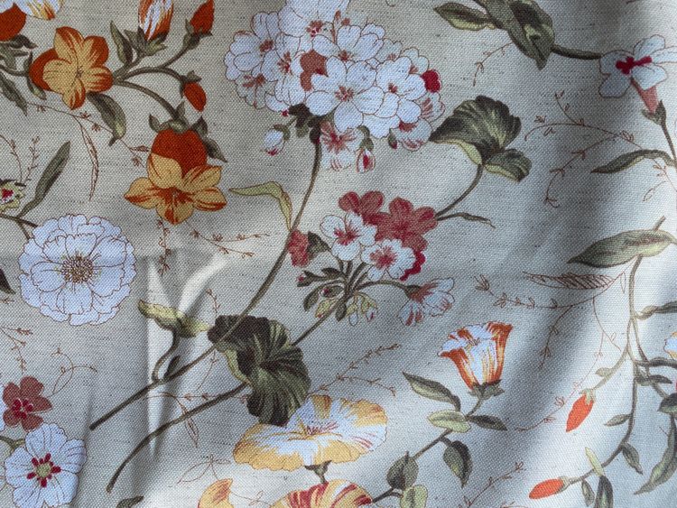 Paire de rideaux en coton et lin à motif floral – XXᵉ siècle