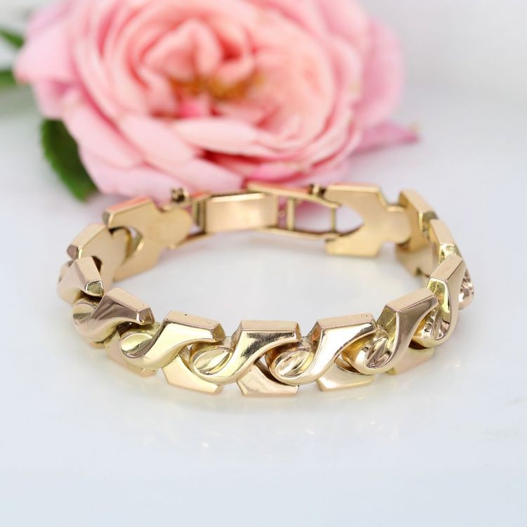 Antikes Armband mit beweglichen Knotenmotiven
