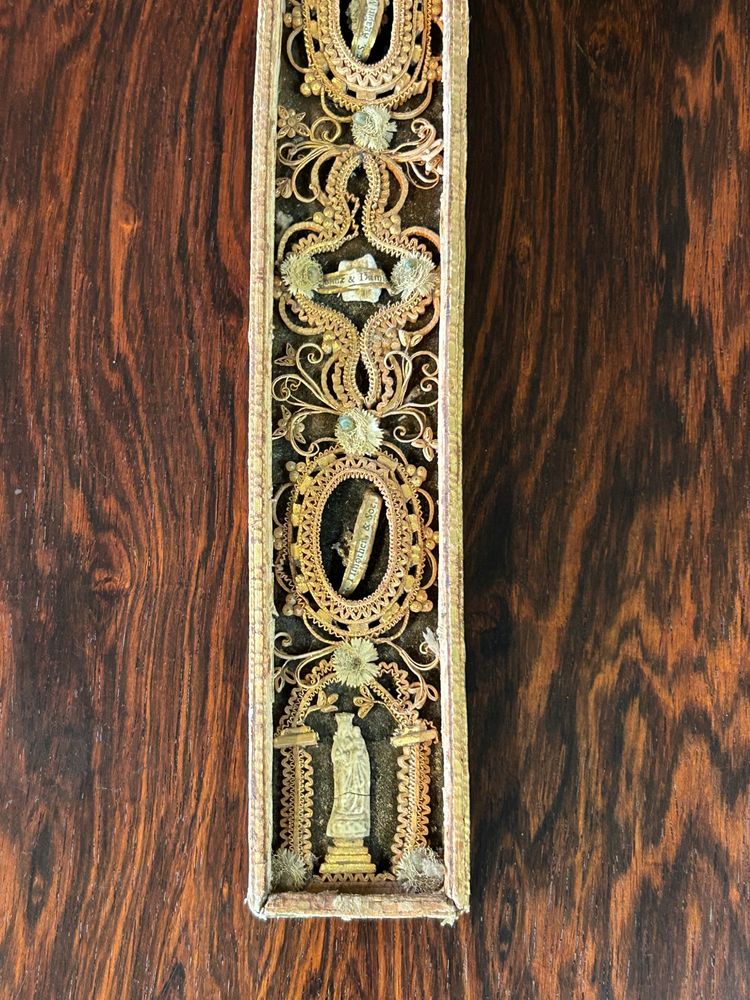 Reliquienkreuz Paperolle Ende 18. Jahrhundert - 6 religiöse Reliquien - Reliquie - religiös