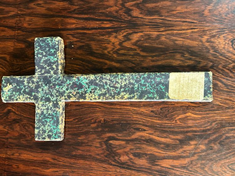 Reliquienkreuz Paperolle Ende 18. Jahrhundert - 6 religiöse Reliquien - Reliquie - religiös