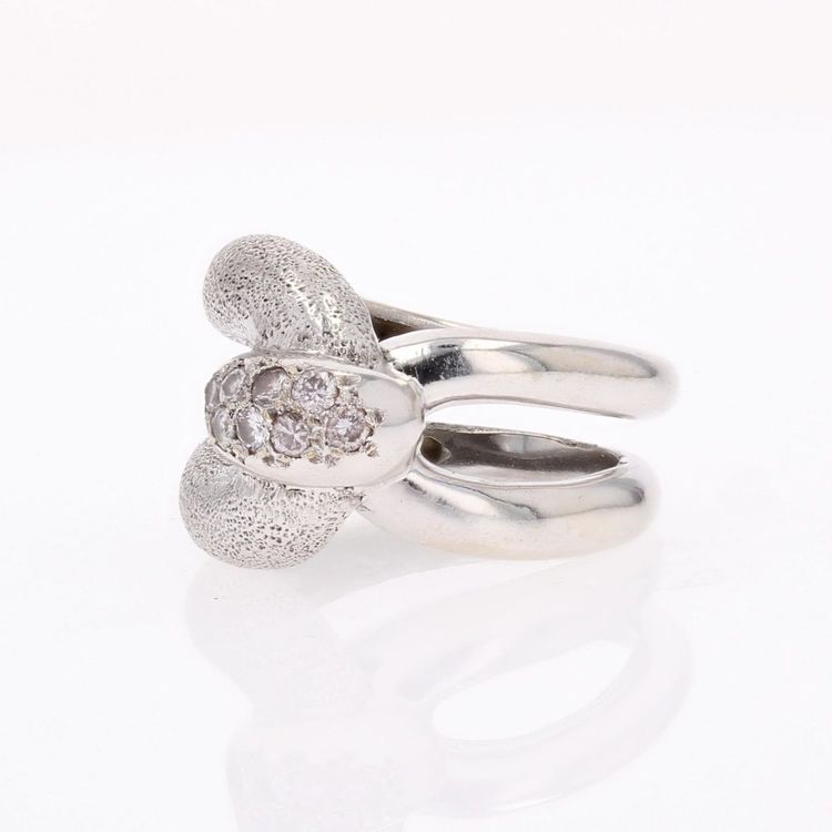Bague or blanc diamants agrafe