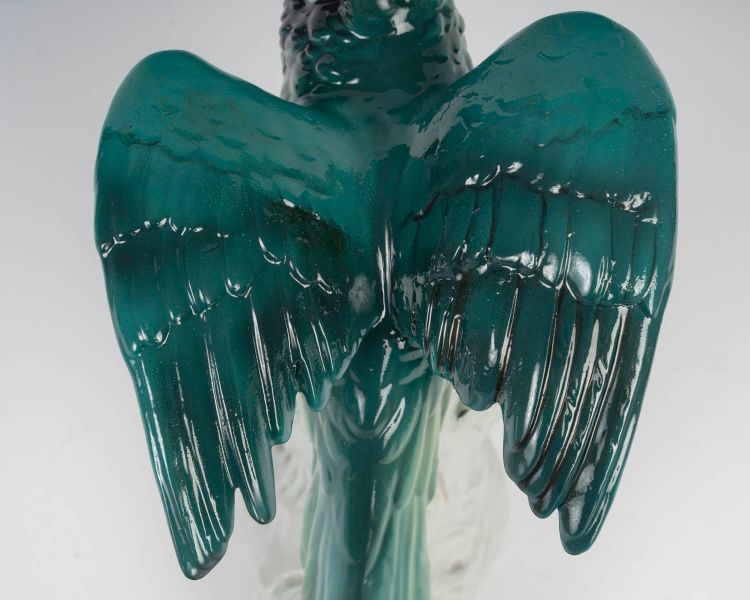 Una scultura in porcellana proveniente da Unter Weiss Bach, Sassonia, inizio XX secolo
