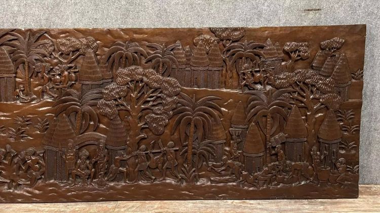 Huge Orientalist bas-relief in carved wood, circa 1880
