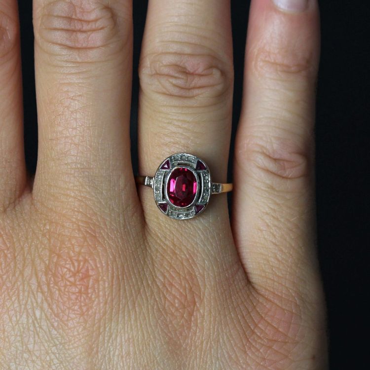 Antiker Art-Deco-Ring mit Diamanten und Rubinen, Verneuil