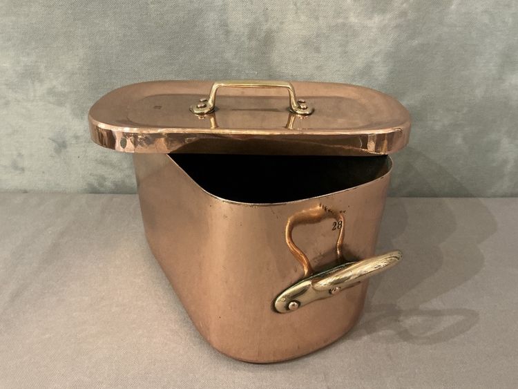 Beautiful 19th-century copper pot/saucepan