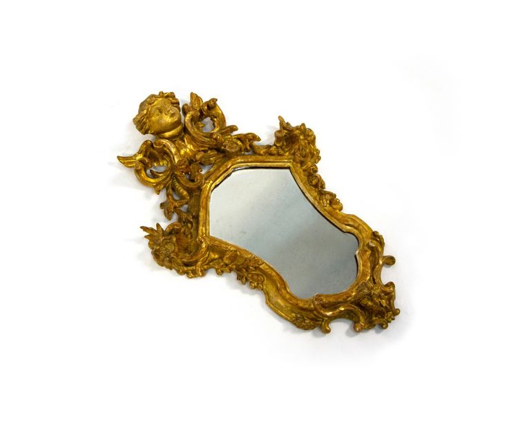 Applique en bois sculpté et doré, XVIIIe siècle
