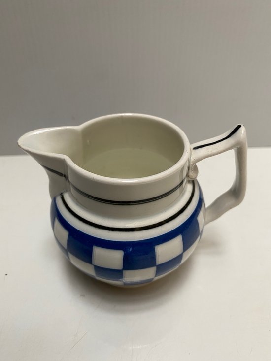 Cream pot in opaque porcelain called English VIEILLARD BORDEAUX