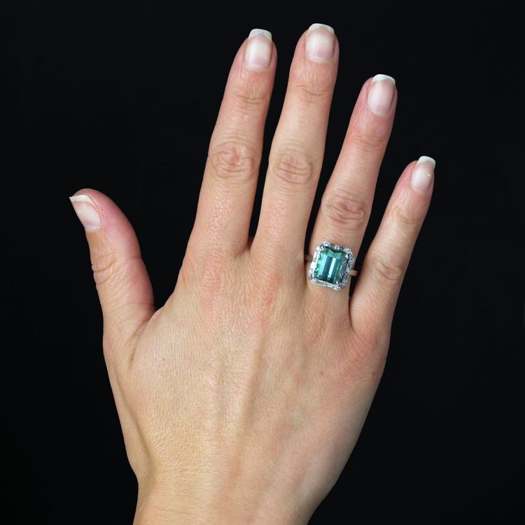 Turmalinring mit Diamanten im Baguette- und Brillantschliff